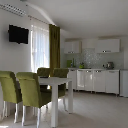 Guest House 3* Mukacheve