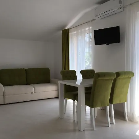 Guest House 3* موكاشيفه